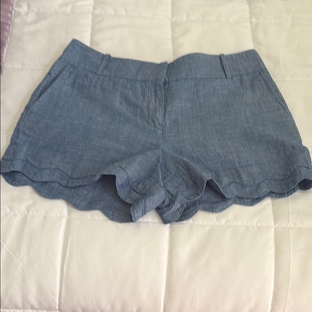 LOFT NWOT Chambray blue shorts size 4 Riviera collection‎ 3 1/2” inseam